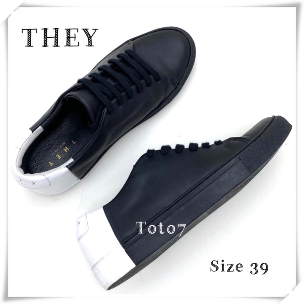They New York TwoTone Low Sneakers In BlackWhite Size 39